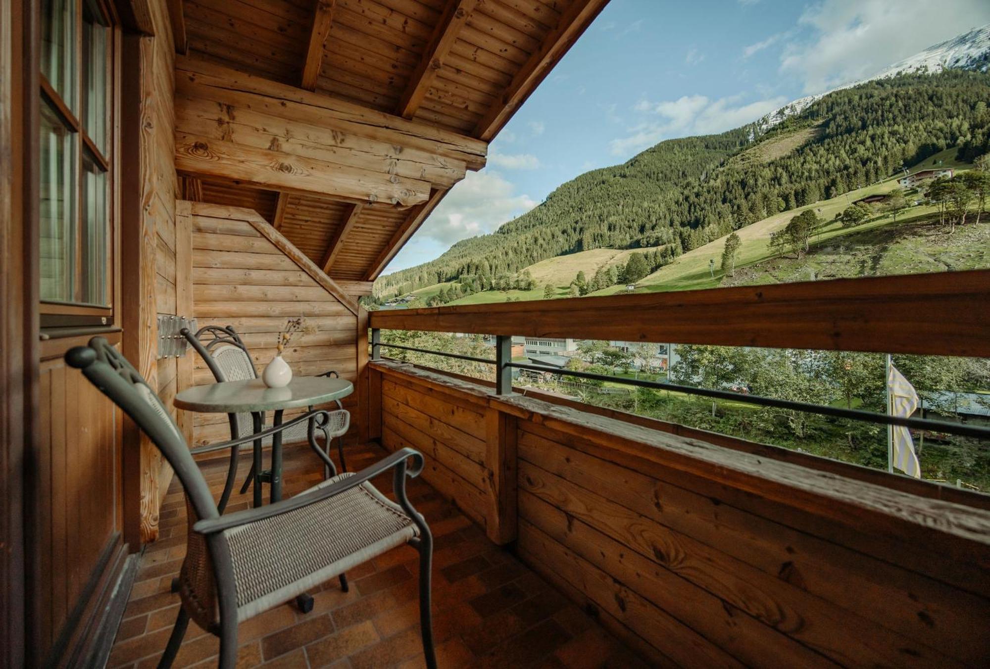 Theresi Appartements Saalbach-Hinterglemm Værelse billede